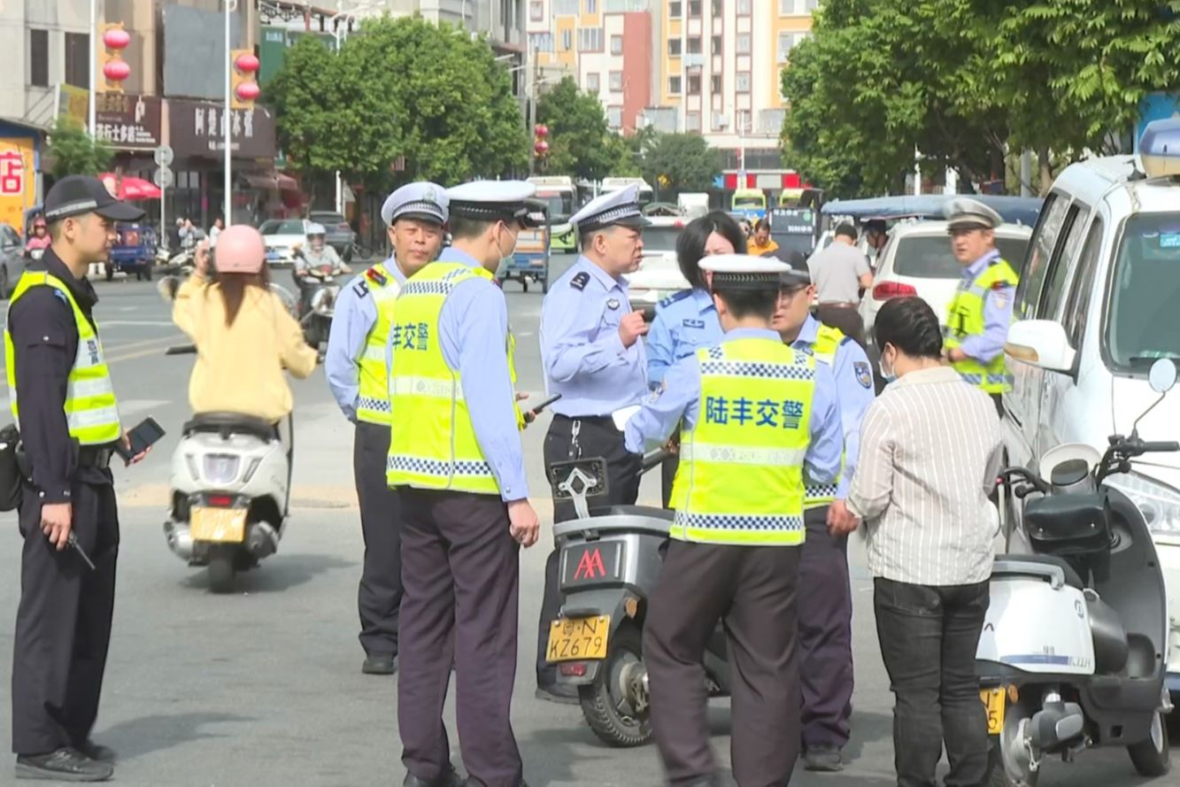 陸豐：開(kāi)展交通秩序整治 筑牢道路安全網(wǎng)